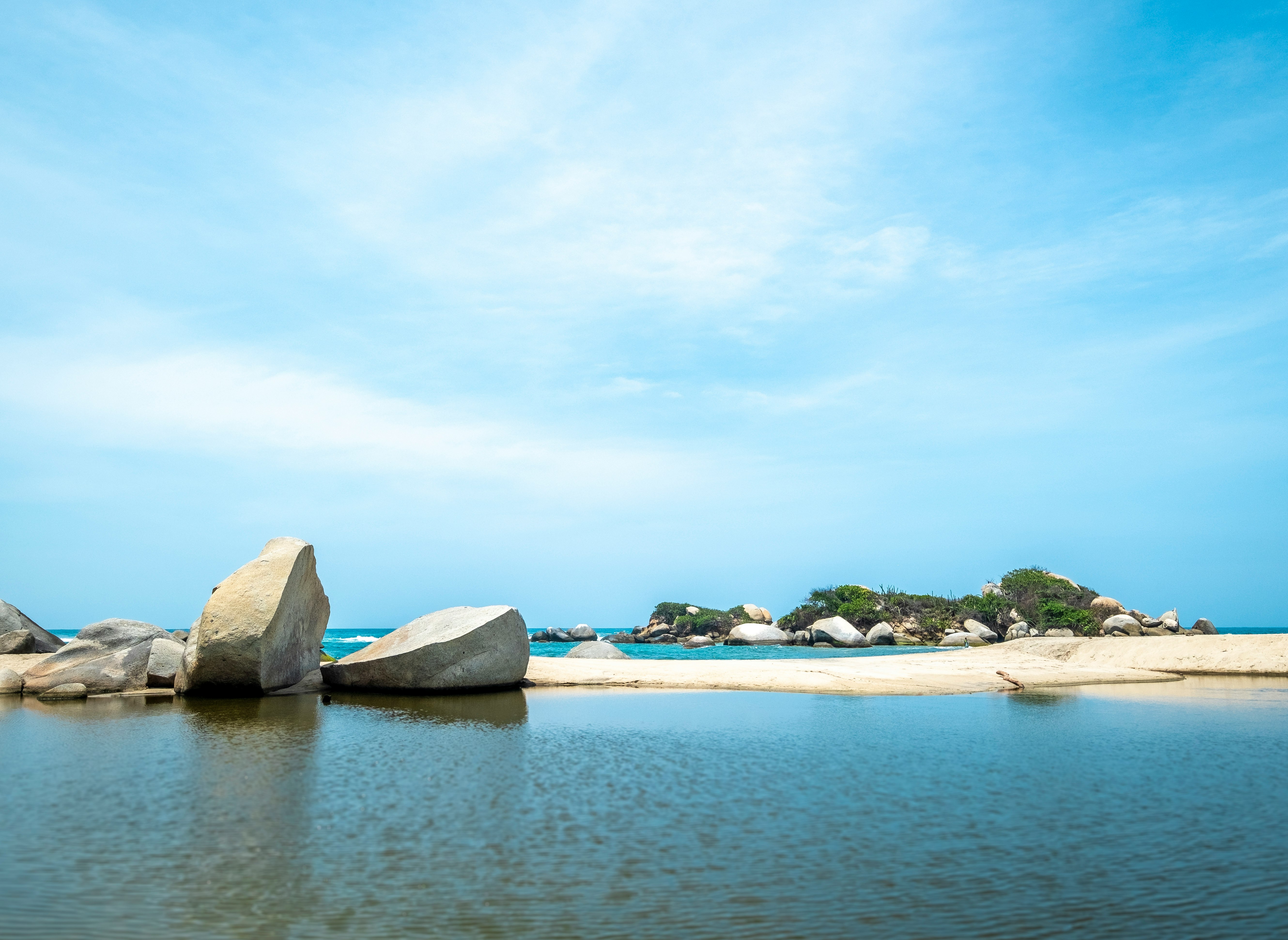 white islet